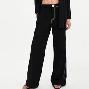 Zara High Rise Wide Leg Black Denim Jeans w/ White Contrast Stitching Size Large